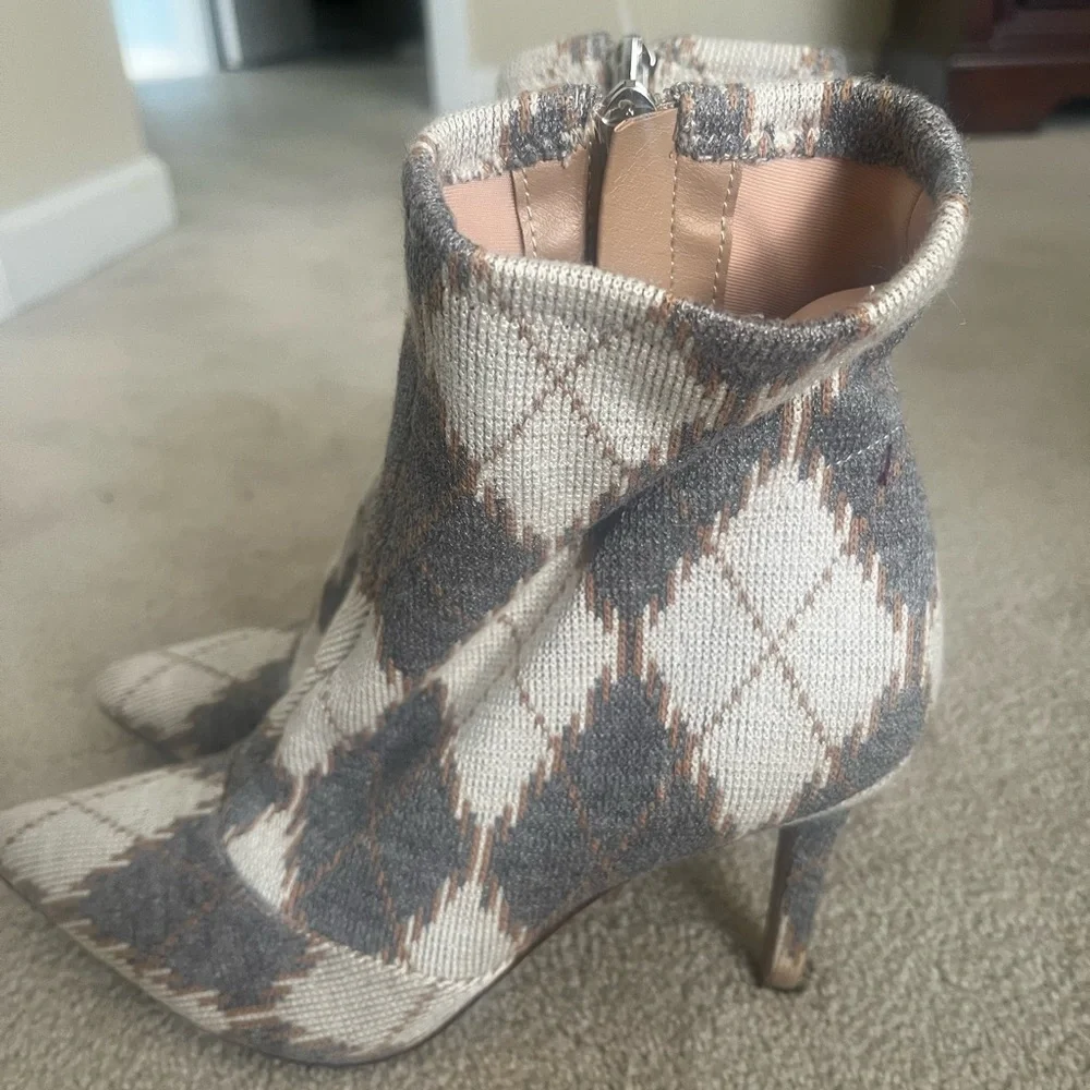 Jessica Simpson Argyle Zip Up Booties - Picture 5 of 5